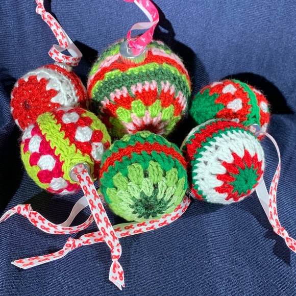 Crocheted Granny Stitch Christmas Ornament with Breast cancer symbol ribbon - Picture 4 of 4